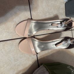 Women Shoes 9 1/2 , 10 And 11 