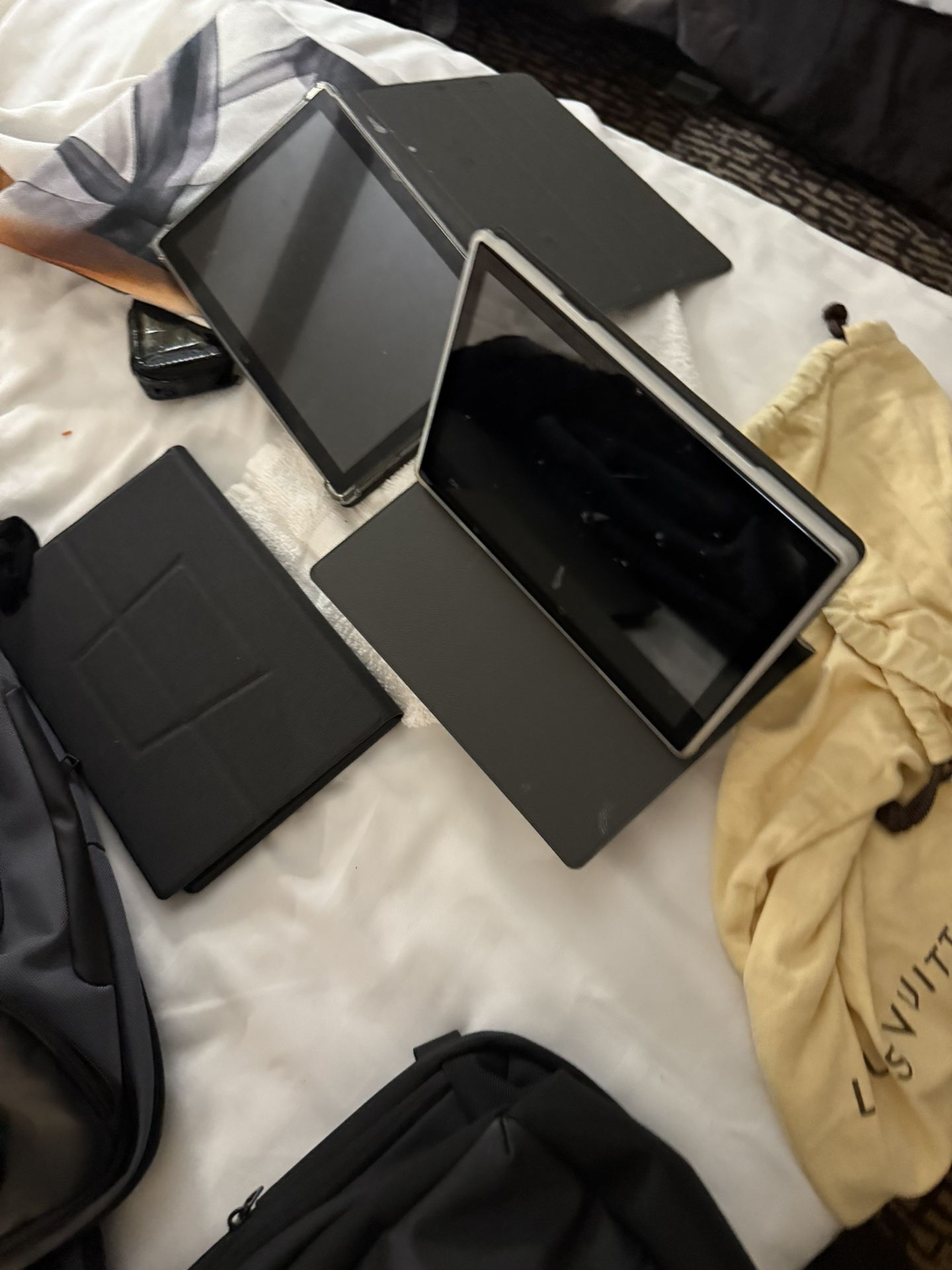 13 Inch Android Tablet With Case One Month Old