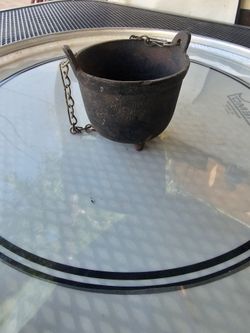 Really Nice mini cast iron Cauldron