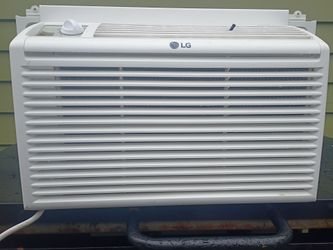LG 5000 BTU window air conditioner