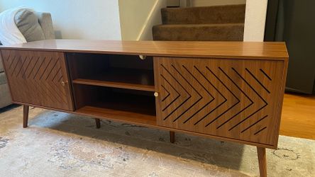 New Tv Stand 61”