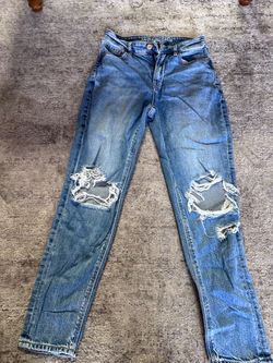 American eagle strigid jeans