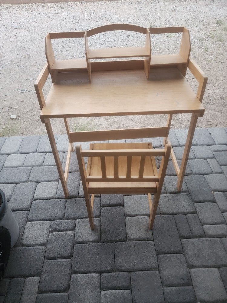 Children Desks And Chairs