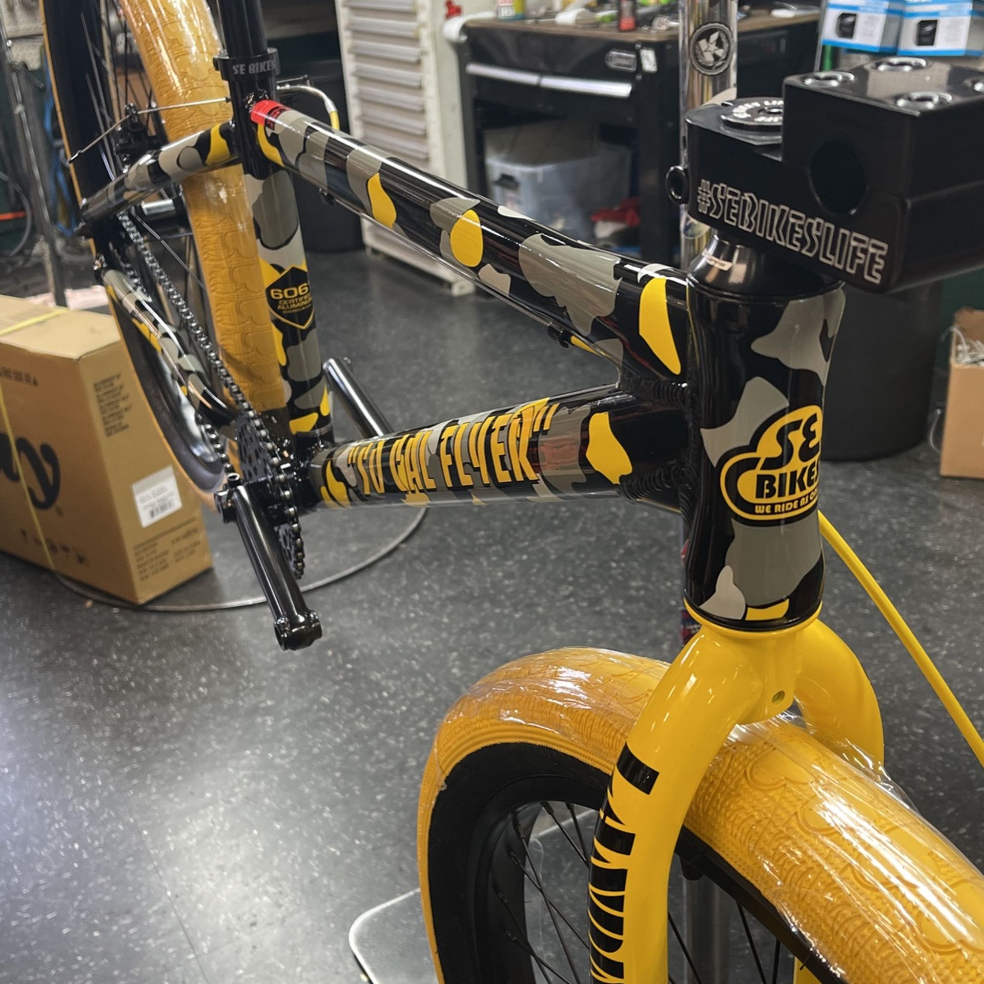 SE Bikes So Cal Flyer 24” Yellow Camo !!!