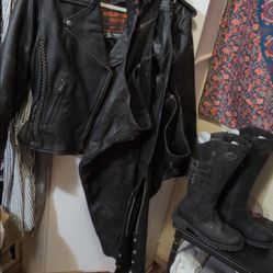 Women’s Motorcycle Outfit 