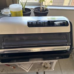Food saver 2 In 1 Vacuum And Seal