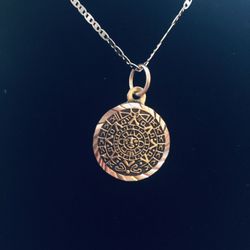 Silver Aztec calendar pendant with necklace