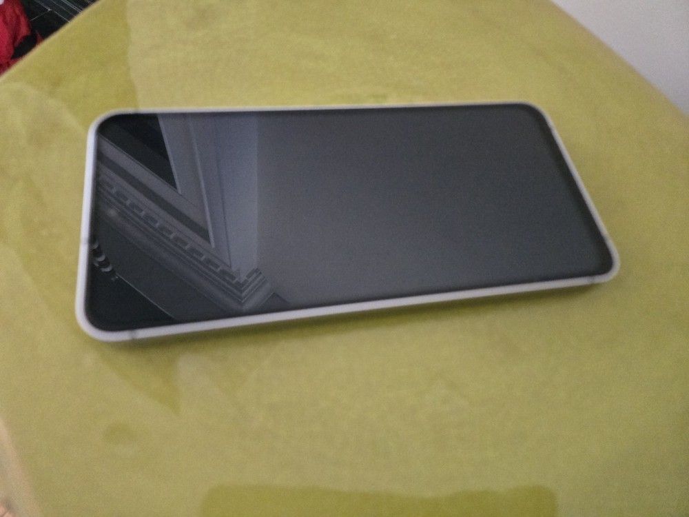 Samsung S24 FE 256gb and 8gb blue
