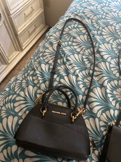 Michael kors black crossbody bag