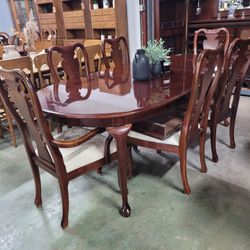 Mahogany Wood Dining Set 