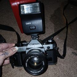 Canon Gamer With Underwater Lens, Flash Piece , The BAG AND THE TRIPOD 