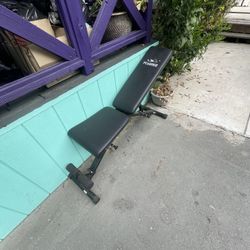 Weight Bench 