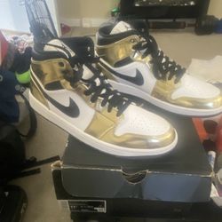 Jordan 1 Good N White N Black Ds Asking 100 Size 11.5