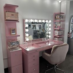 Impressions Makeup Vanity Set