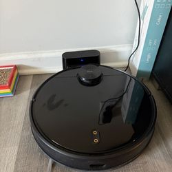 Wyze Robot Vacuum with LiDAR Room Mapping