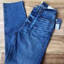 New Size 4 Women’s Universal Thread Jeans