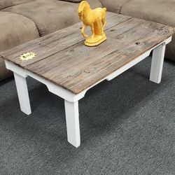 Farmhouse Coffee Table 
