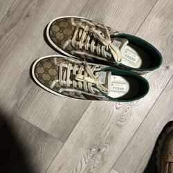 Gucci Shoes 9.5