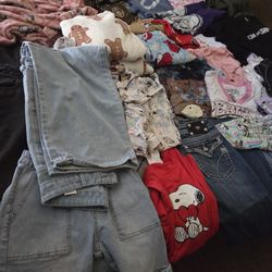 Girls Size S Clothes Alot SNOOPY CLOTHES ABOUT 70 PC.VANS SHOES NEW HIGH HEELS 2 NEW SHIRTS PURSES