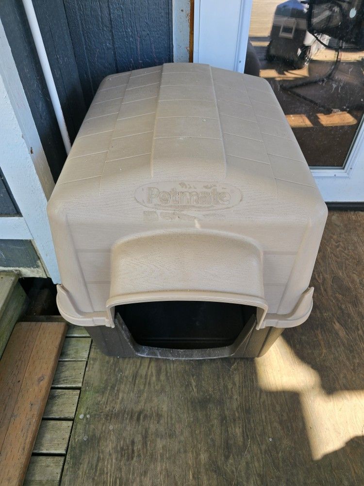 Extra Large Pet Igloo