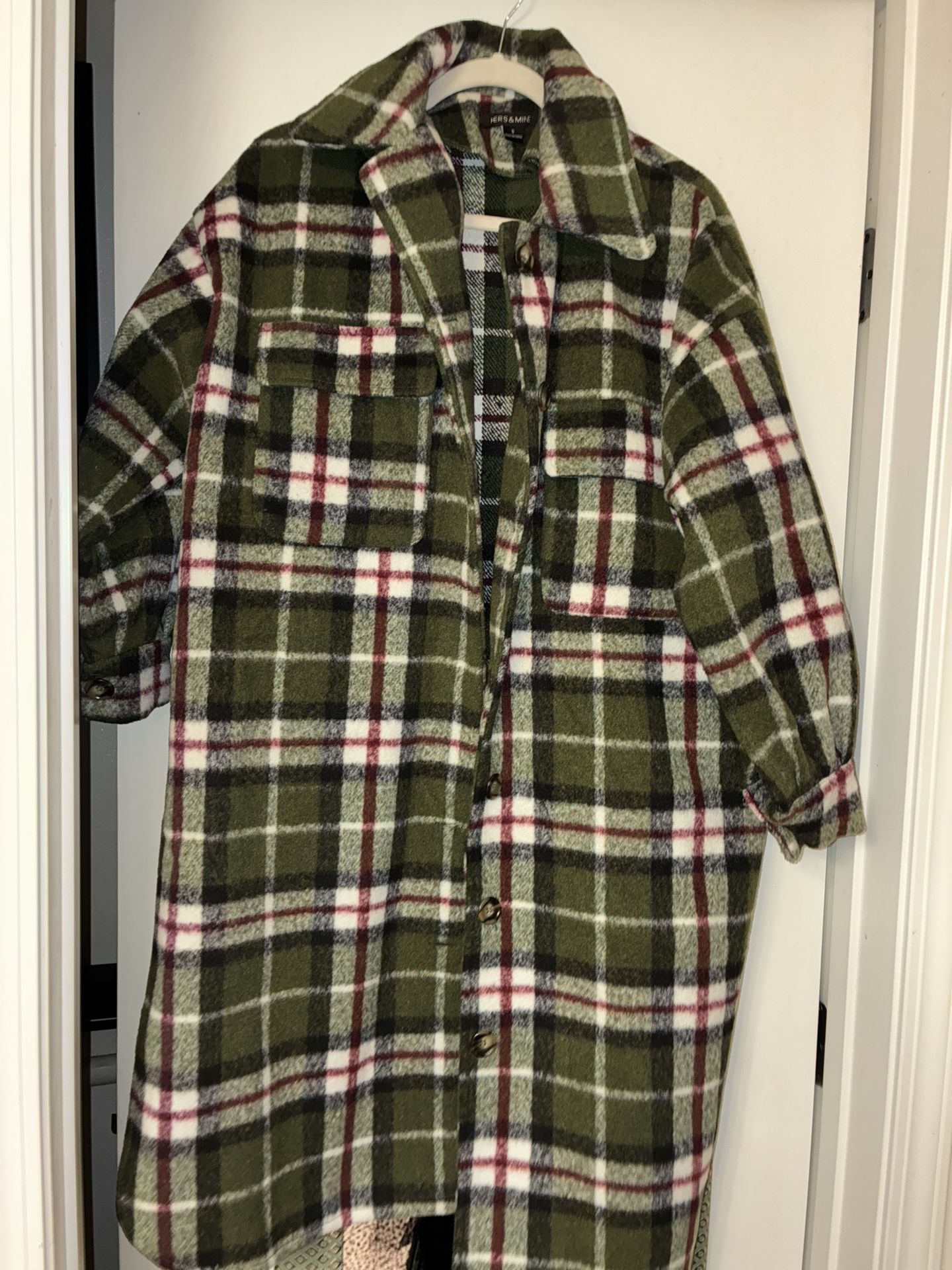 HER & MINE Oversized Plaid Shacket(Size:Small)