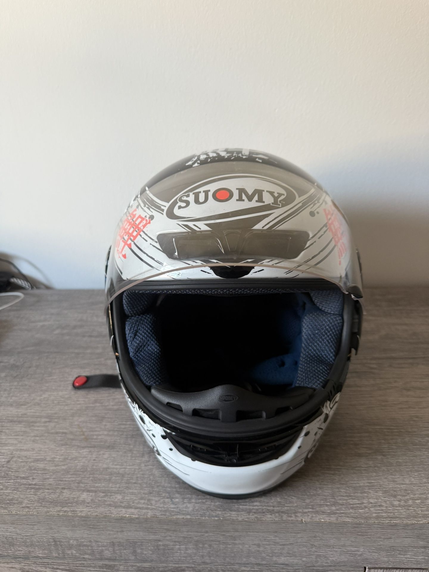 Suomy Motorcycle Helmet XXL