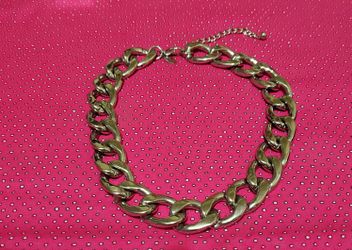 Guess Heavy Chain Link Choker