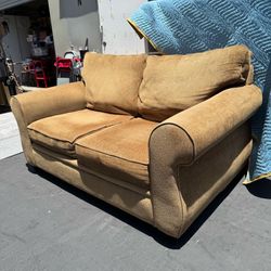 Johnathan Louis Traditional Brown Fabric Loveseat Sofa Clean and Good Condition