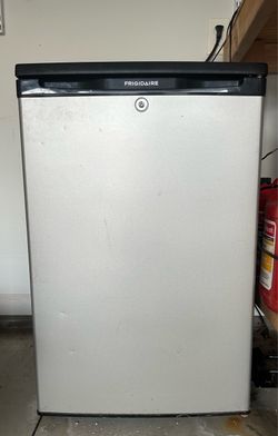 Frigidaire Mini Fridge