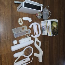 Nintendo Wii Console Bundle Gamecube Compatible.  11 Games