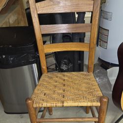 4 Chairs Antique Shaker Style Ladder Back Chairs