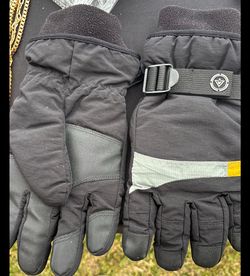 OLD NAVY snow gloves