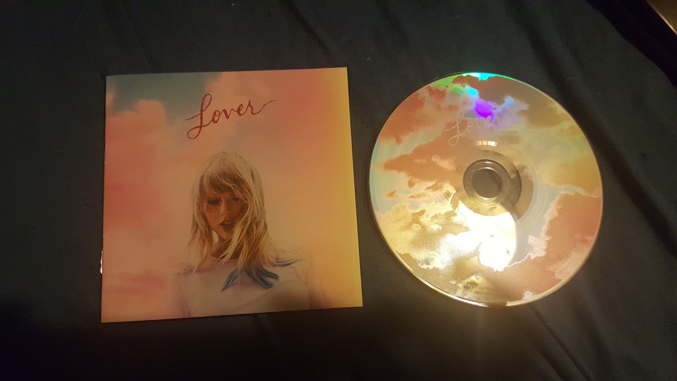 Taylor Swift new CD "Lover"