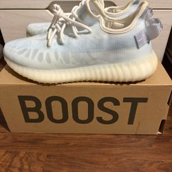 Yezzy Boost 350 V2 