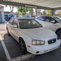 Hyundai Elantra 2002 Fixer upper 