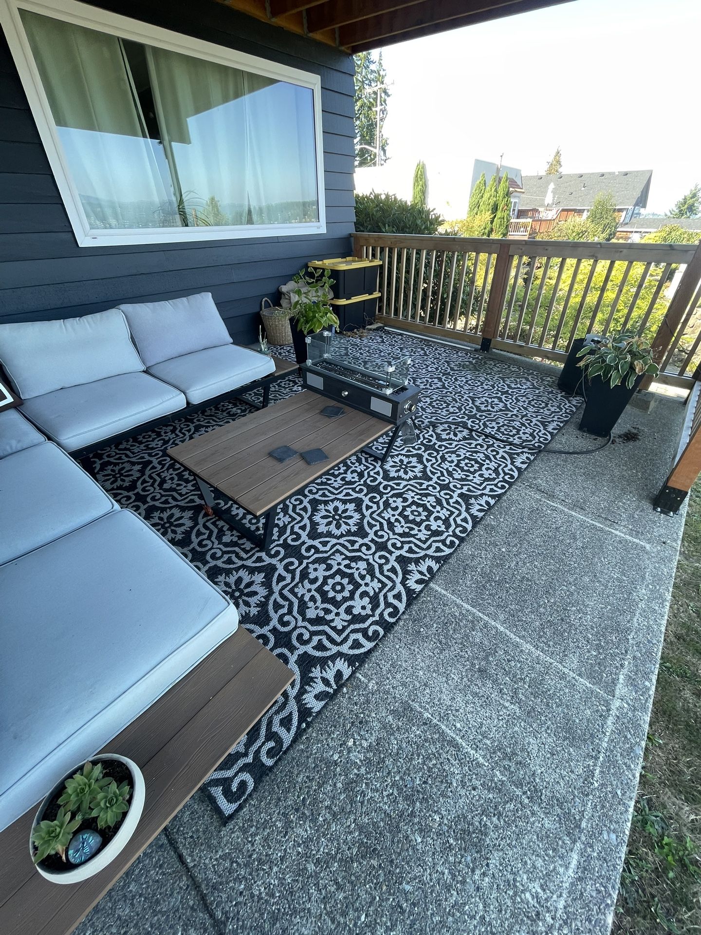 Free Rug