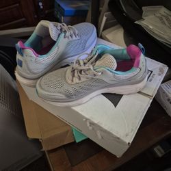 Sketchers 