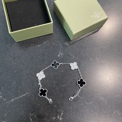 Van Cleef & Arpels Black & White Silver Bracelet 