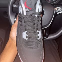 2019 Air Jordan Bred 4s