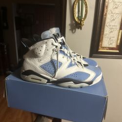 Jordan 6 UNC 