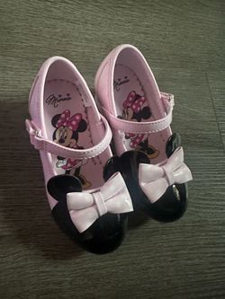 Minnie Mouse toddler heels