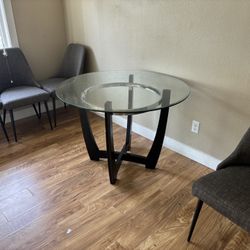dining table and 4 chairs