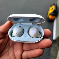 Samsung Buds 