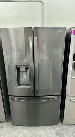 LG 3-Door Refrigerator (French Door Fridge) Stainless Steel - Water Dispenser
