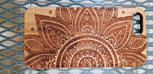 Mandala design laser engraved wood case for iPhone and Samsung Galaxy