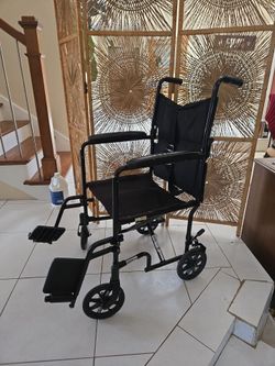 Drive wheelchair