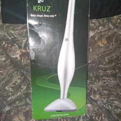 New Dirt Devil Cordless Floor Cleaner(kruz)