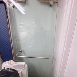 Bathroom glass sliding doors