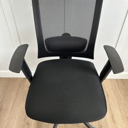 Computer Desk Chair in Excellent Condition 