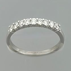 18kt diamond band 1/3ct size 5   9 diamonds 